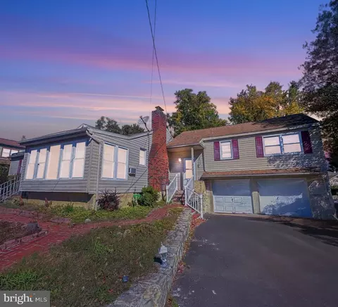 379 Fir St, Warminster, PA 18974