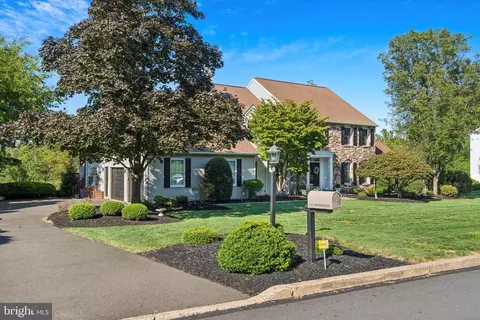 112 Brookside Dr, Southampton, PA 18966