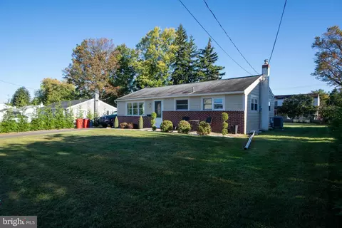 1483 Hampton Ln, Warminster, PA 18974