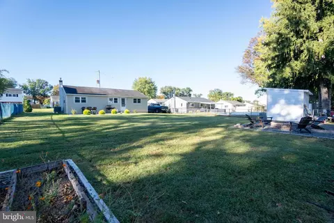 Exterior - 1483 Hampton Ln, Warminster, PA 18974 photo 3 of 3