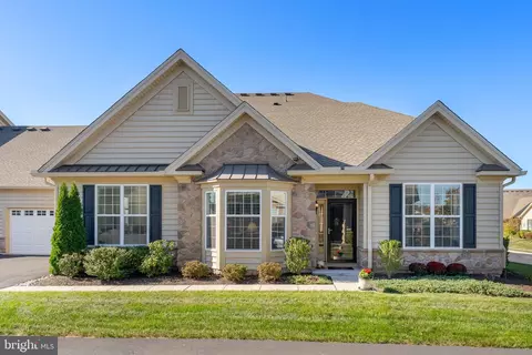 3318 Bushwood Dr, Perkasie, PA 18944