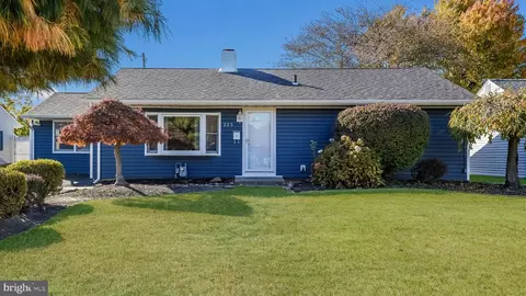 225 Cardiff Rd, Fairless Hills, PA 19030