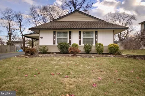 233 Alden Ave, Morrisville, PA 19067