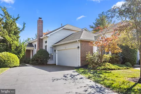 520 Franklin Cir, Yardley, PA 19067