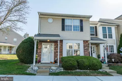 111 Fair Oaks Ct, Newtown, PA 18940