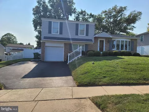 3041 Claridge Rd, Bensalem, PA 19020