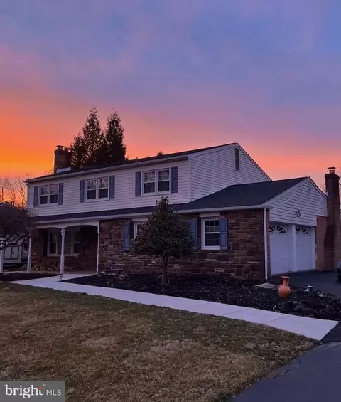 105 Spring Garden Mill Dr, Newtown, PA 18940