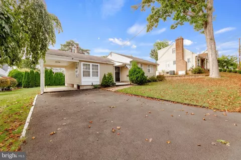 1014 Avenue C, Langhorne, PA 19047