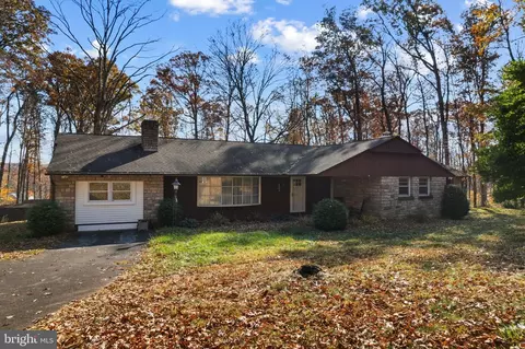 2003 W Rock Rd, Perkasie, PA 18944