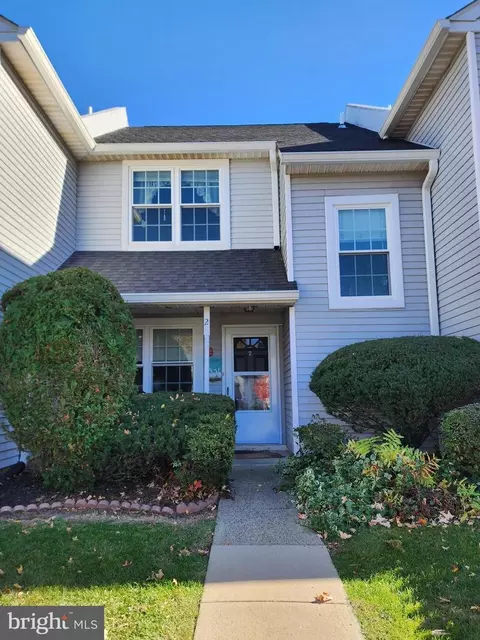 2 Craig Ct, Newtown, PA 18940