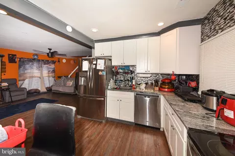 53 Ruby Ln, Levittown, PA 19055 photo 11