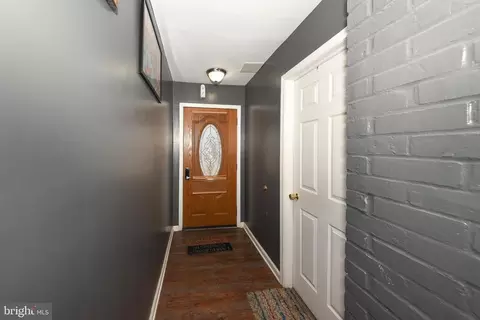 53 Ruby Ln, Levittown, PA 19055 photo 5