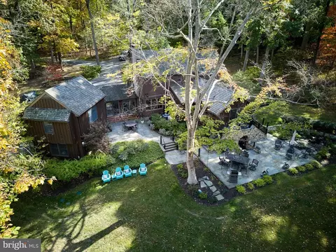 3515 Windy Bush Rd, New Hope, PA 18938