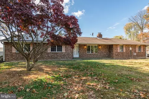 288 Middle Ave, Langhorne, PA 19047