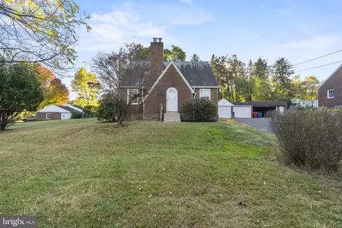 790 E Street Rd, Warminster, PA 18974