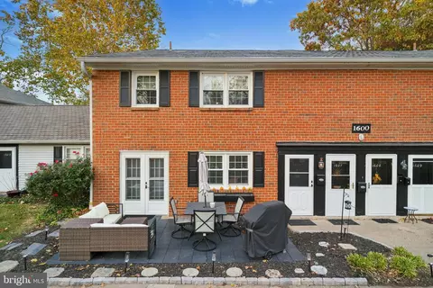 1606 Yardley Cmns, Yardley, PA 19067