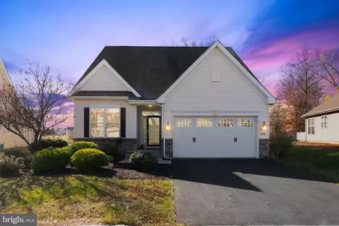 1142 Creekside Ln, Quakertown, PA 18951
