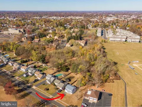350 Centennial Rd, Warminster, PA 18974