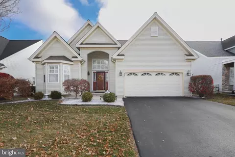 407 Homestead Cir, Warrington, PA 18976