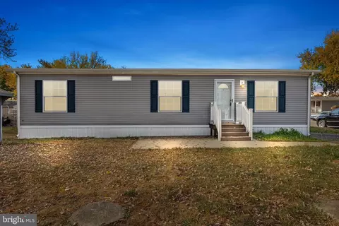 1115 Anders Dr, Morrisville, PA 19067