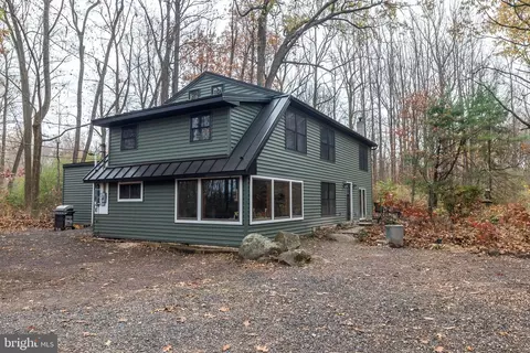 3551 Winding Rd, Kintnersville, PA 18930