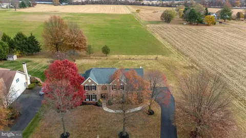 1100 Surrey Ln, Yardley, PA 19067
