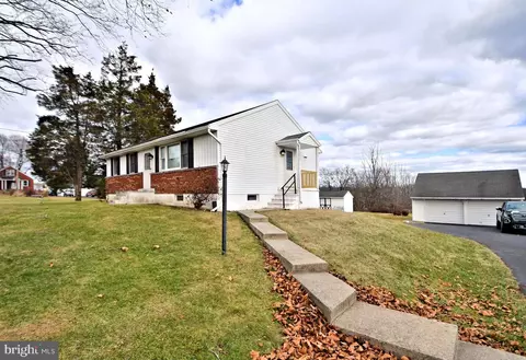 2615 Allentown Rd, Quakertown, PA 18951