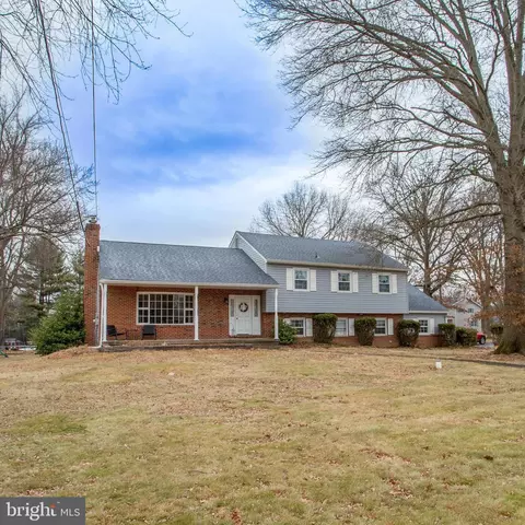 41 Pebble Ridge Rd, Warrington, PA 18976