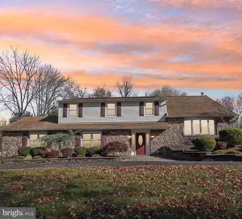 1304 Yale Dr, Yardley, PA 19067