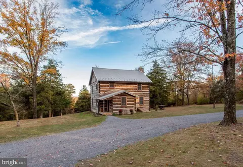 1379 Chestnut Ridge Rd, Upper Black Eddy, PA 18972