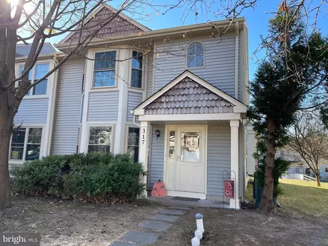 317 Kent Ln, Perkasie, PA 18944