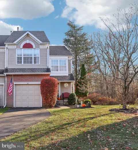 66 Quince Cir, Newtown, PA 18940