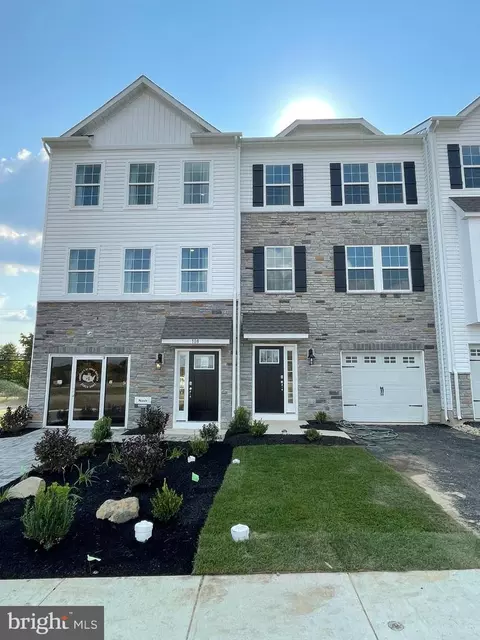 118 Bell Ct, Sellersville, PA 18960