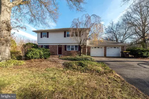 25 William Rd, Kintnersville, PA 18930