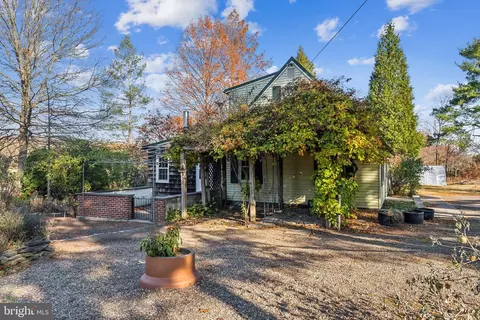 1419 Durham Rd, New Hope, PA 18938