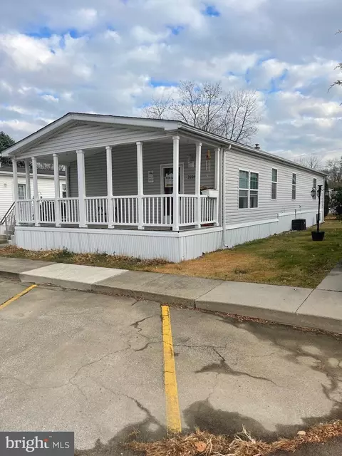 3595 Iris Ave, Feasterville Trevose, PA 19053