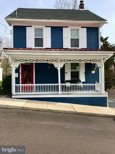 16 Green St, Sellersville, PA 18960