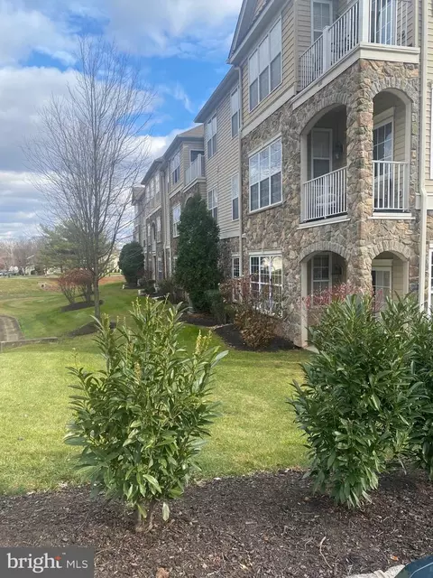 1105 Knox Ct #1105, Warwick, PA 18974