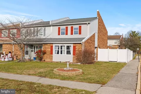 264 Hyacinth Ct, Quakertown, PA 18951