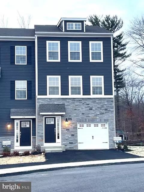 134 Bell Ct, Sellersville, PA 18960