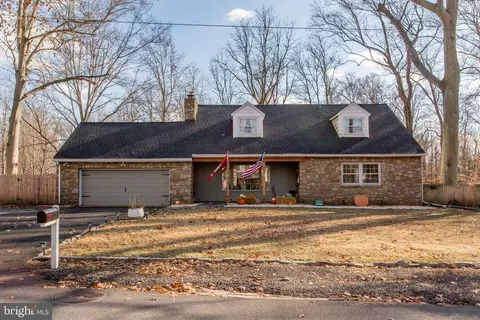83 Woodland Dr, Doylestown, PA 18901