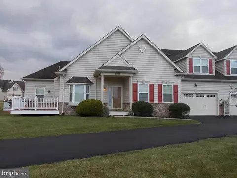 1020 Arbour Ln, Quakertown, PA 18951