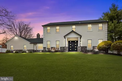 1066 Independence Dr, Yardley, PA 19067