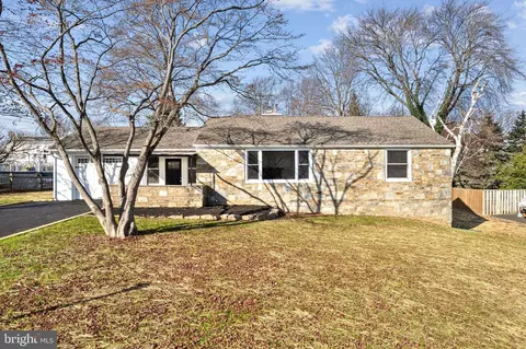 32 N Midway Ave, Feasterville Trevose, PA 19053
