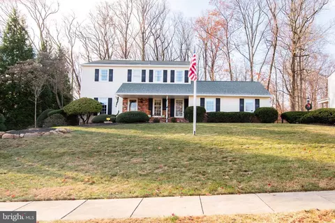 745 Woodlyn Dr, Feasterville Trevose, PA 19053