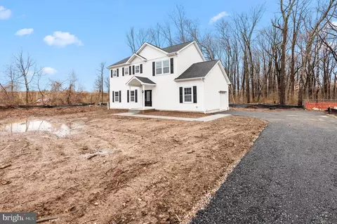 1552 Mile St, Bristol, PA 19007