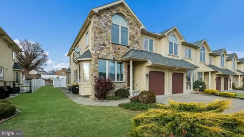 3133 Independence Ct, Bensalem, PA 19020