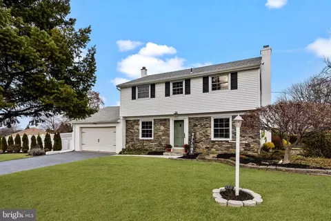 315 Valley Rd, Langhorne, PA 19047