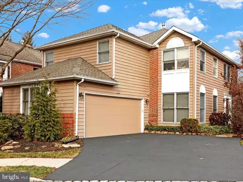 1988 Kirkbride Cir, Yardley, PA 19067