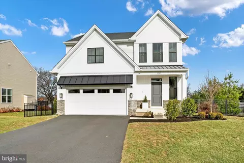 1152 Harper Dr, Warminster, PA 18974